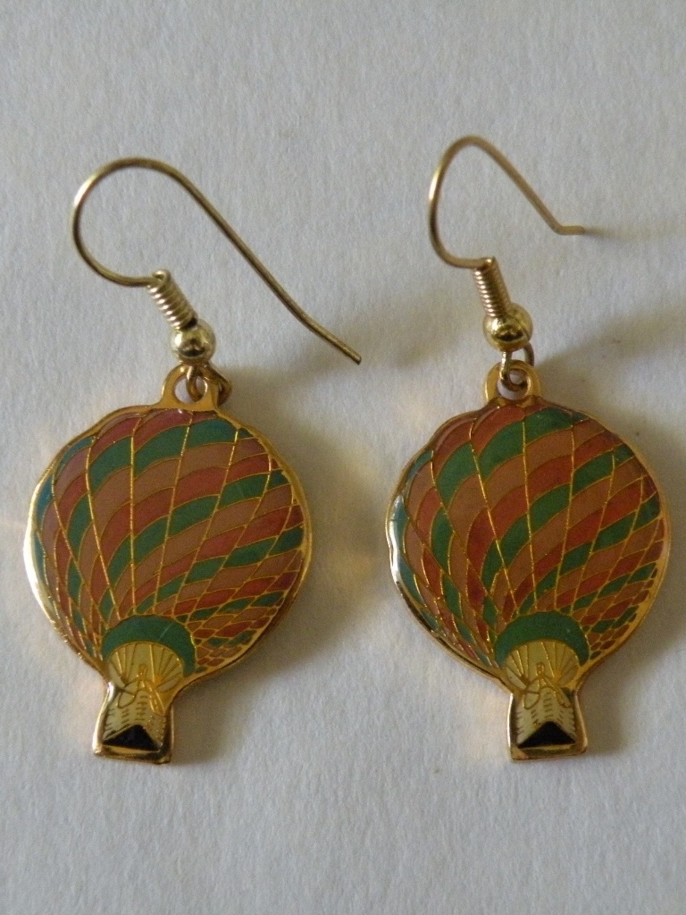 Vintage Hot Air Balloon Pierced Dangle Earrings Enamel & Gold Tone